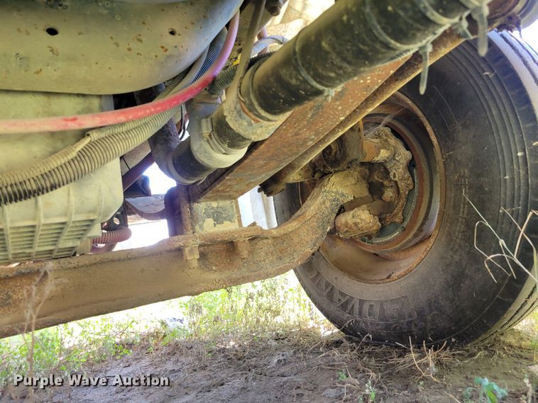 image for item DM2457 2003 Freightliner Business Class M2  propane truck