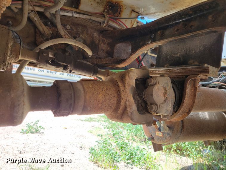 image for item DM2457 2003 Freightliner Business Class M2  propane truck