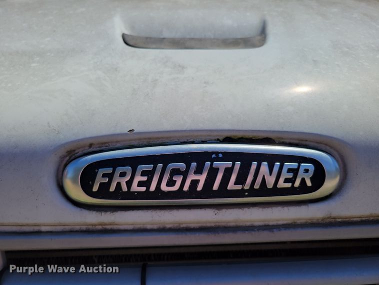 image for item DM2457 2003 Freightliner Business Class M2  propane truck