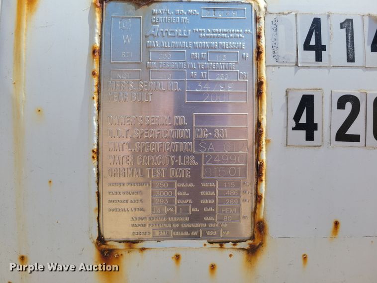 image for item DM2457 2003 Freightliner Business Class M2  propane truck