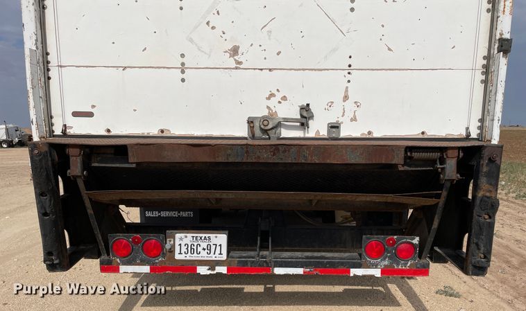 image for item DN5073 2000 Utility Trailer MFG VS2DC  dry van trailer