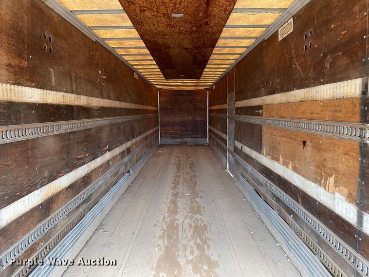 image for item DN5073 2000 Utility Trailer MFG VS2DC  dry van trailer