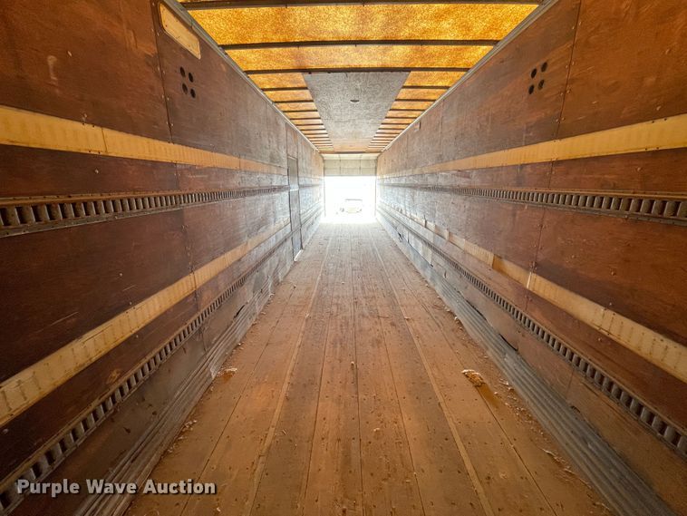 image for item DN5073 2000 Utility Trailer MFG VS2DC  dry van trailer