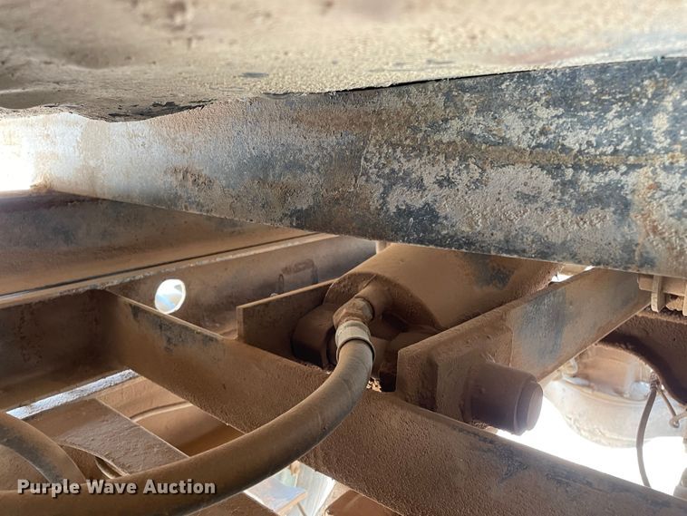 image for item DN5076 1971 Jeep M35A2  dump truck