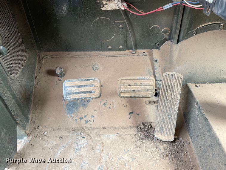 image for item DN5076 1971 Jeep M35A2  dump truck