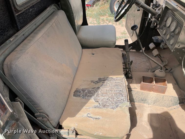 image for item DN5076 1971 Jeep M35A2  dump truck