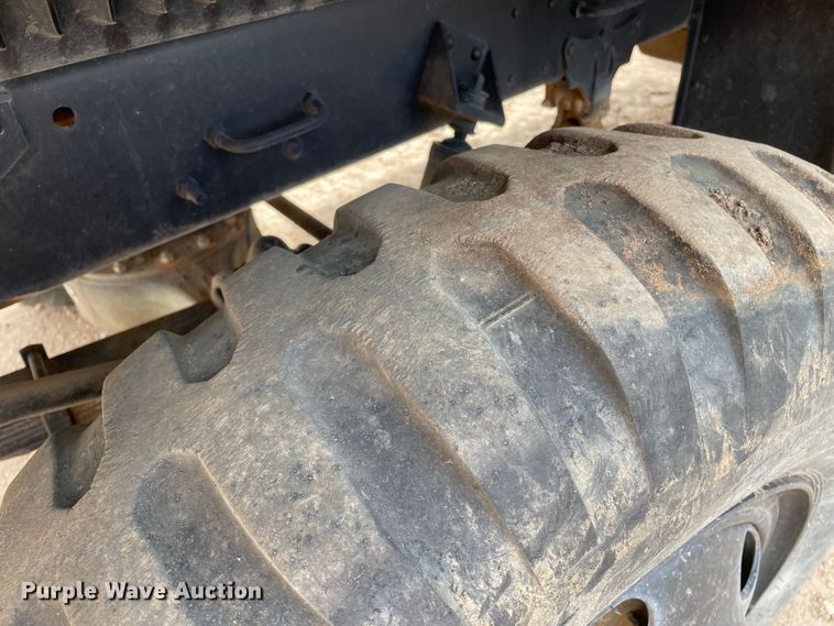 image for item DN5076 1971 Jeep M35A2  dump truck