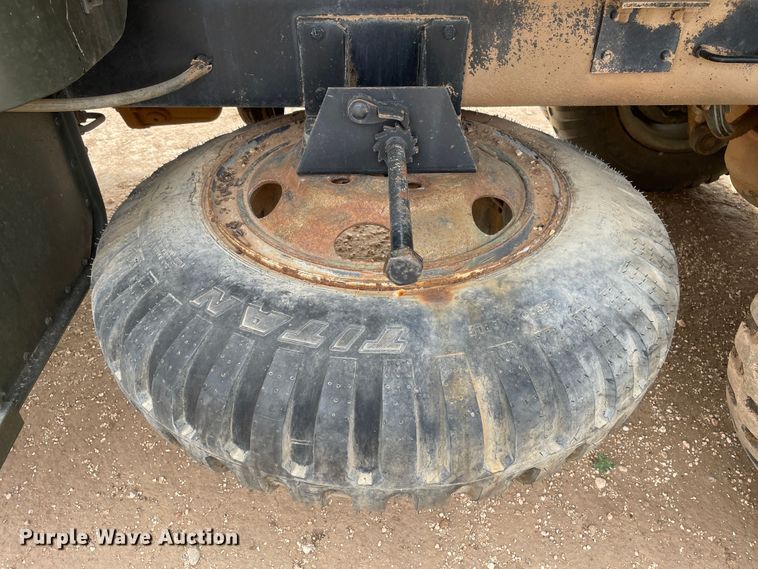 image for item DN5076 1971 Jeep M35A2  dump truck