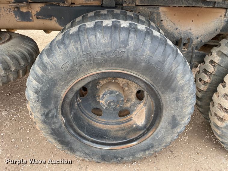 image for item DN5076 1971 Jeep M35A2  dump truck