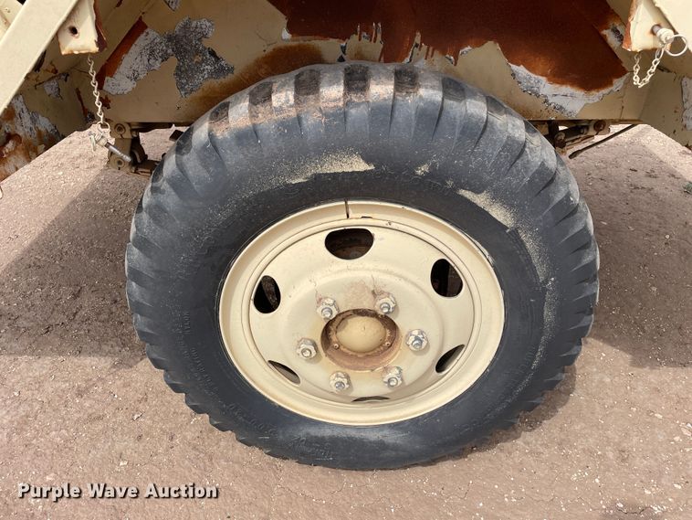 image for item DN5076 1971 Jeep M35A2  dump truck