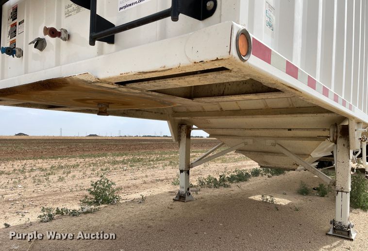 image for item DN5077 2014 CTS GHT-40  grain trailer