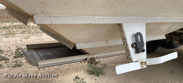 image for item DN5077 2014 CTS GHT-40  grain trailer