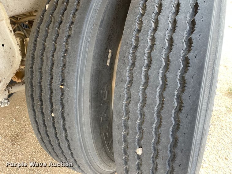 image for item DN5077 2014 CTS GHT-40  grain trailer