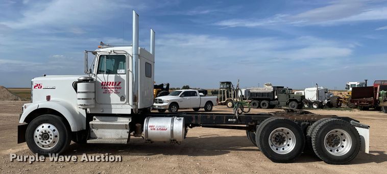 image for item DN5115 1992 Kenworth W900  semi truck