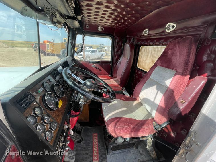 image for item DN5115 1992 Kenworth W900  semi truck