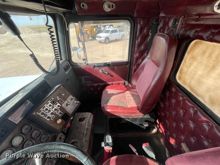 image for item DN5115 1992 Kenworth W900  semi truck