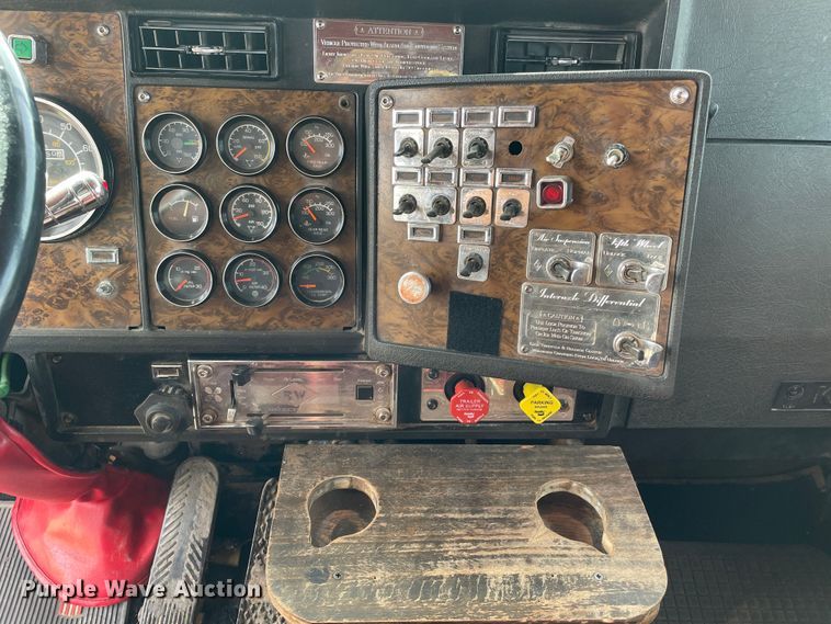 image for item DN5115 1992 Kenworth W900  semi truck