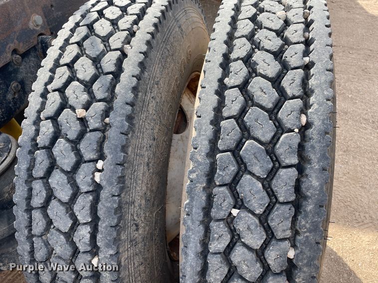 image for item DN5115 1992 Kenworth W900  semi truck