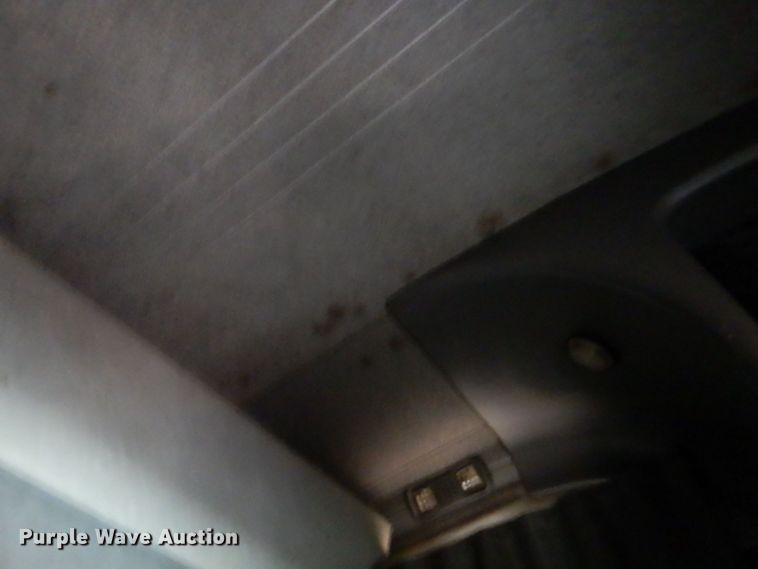 image for item DO1444 2010 Mack CXU613  semi truck