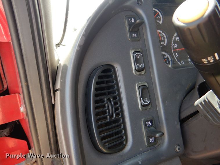 image for item DO1474 2008 Freightliner Business Class M2  box truck