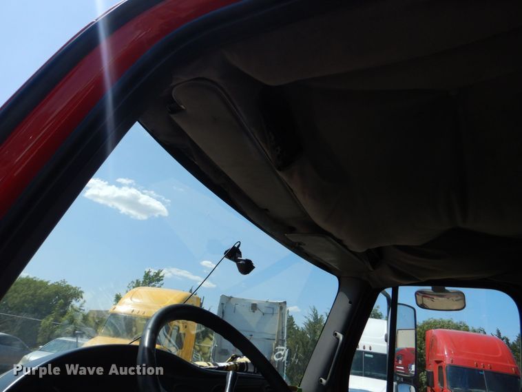 image for item DO1474 2008 Freightliner Business Class M2  box truck