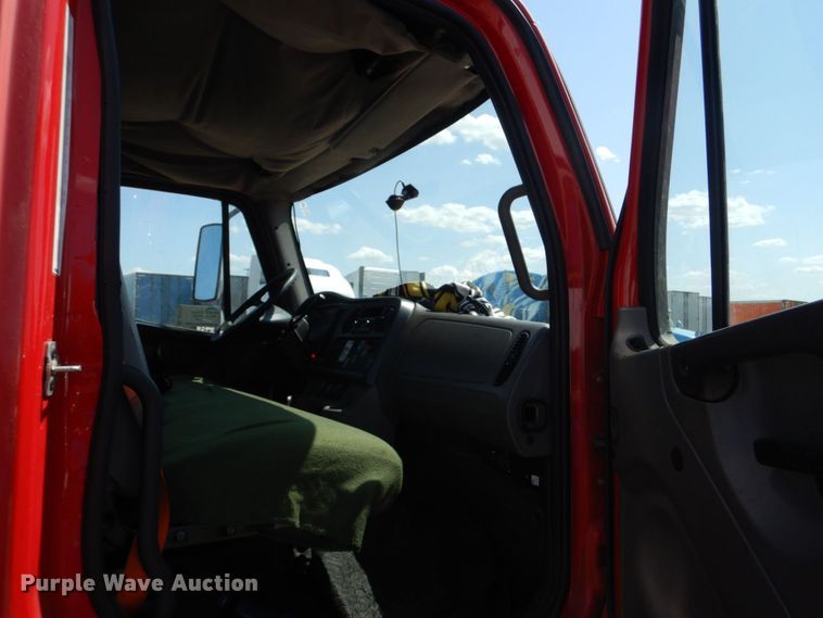 image for item DO1474 2008 Freightliner Business Class M2  box truck