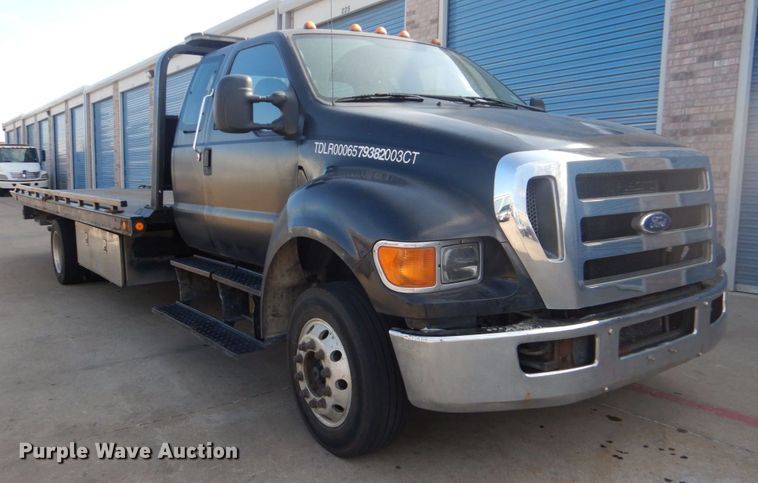image for item DO1484 2010 Ford F650 Super Duty  SuperCab rollback truck