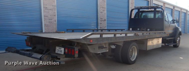 image for item DO1484 2010 Ford F650 Super Duty  SuperCab rollback truck