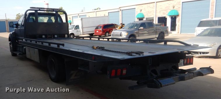 image for item DO1484 2010 Ford F650 Super Duty  SuperCab rollback truck