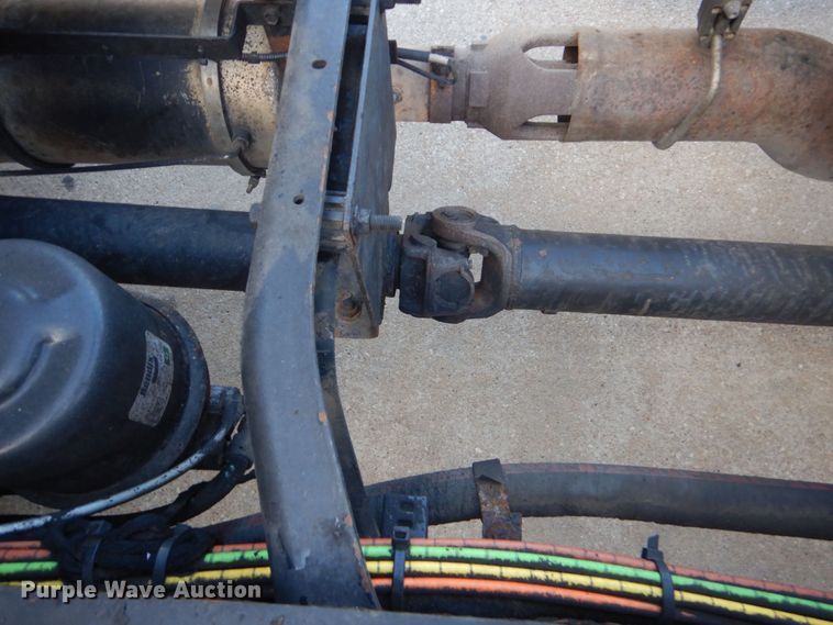 image for item DO1484 2010 Ford F650 Super Duty  SuperCab rollback truck