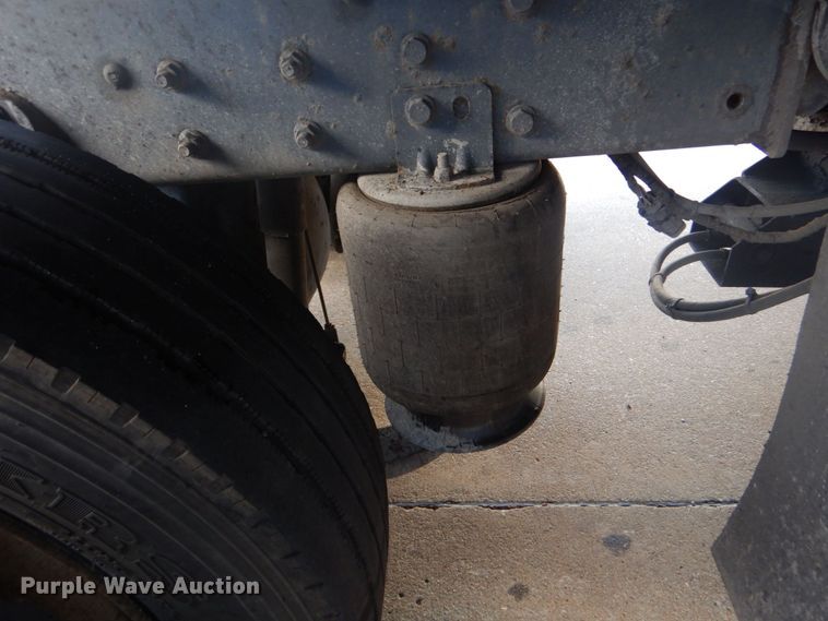 image for item DO1484 2010 Ford F650 Super Duty  SuperCab rollback truck