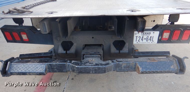 image for item DO1484 2010 Ford F650 Super Duty  SuperCab rollback truck