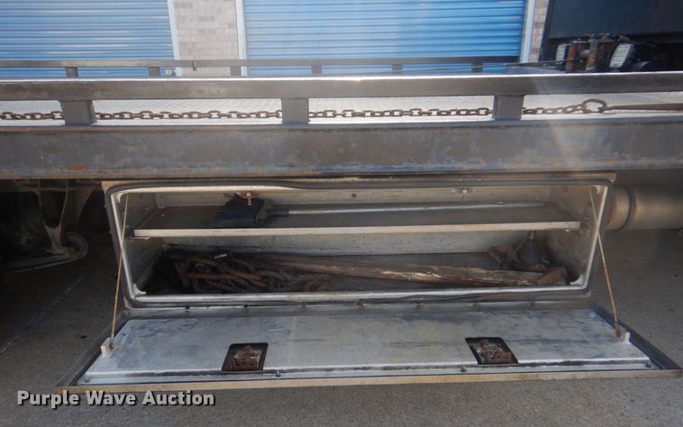 image for item DO1484 2010 Ford F650 Super Duty  SuperCab rollback truck