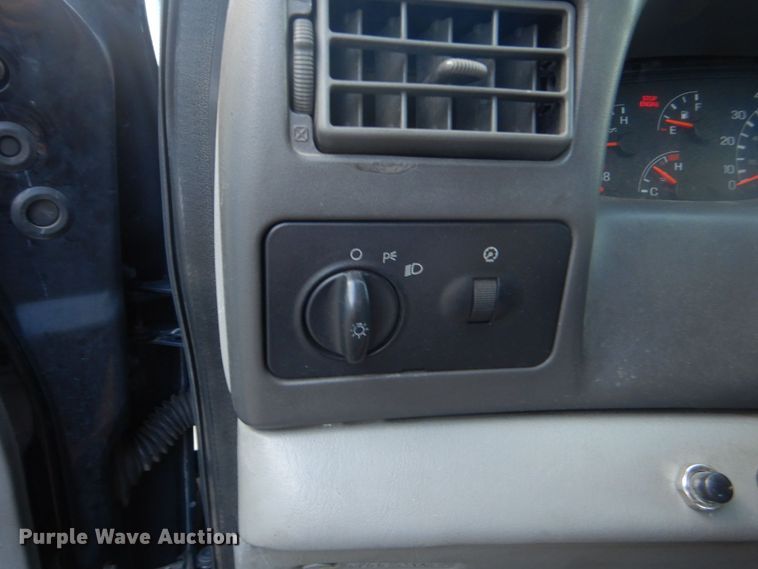 image for item DO1484 2010 Ford F650 Super Duty  SuperCab rollback truck