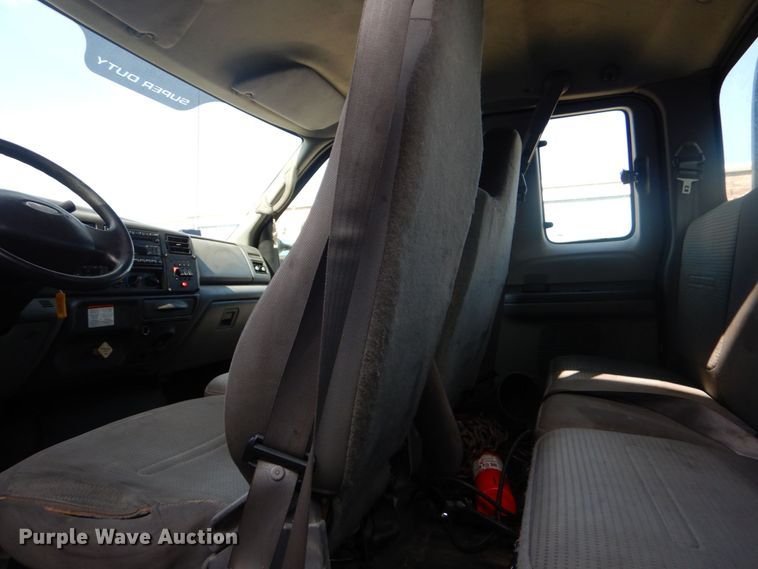 image for item DO1484 2010 Ford F650 Super Duty  SuperCab rollback truck