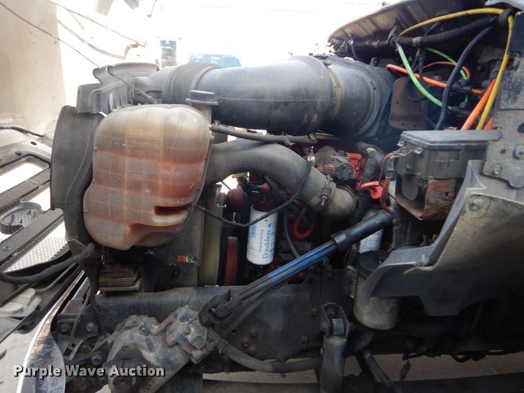 image for item DO1484 2010 Ford F650 Super Duty  SuperCab rollback truck