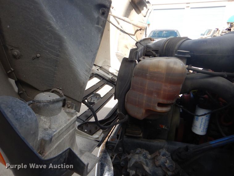 image for item DO1484 2010 Ford F650 Super Duty  SuperCab rollback truck