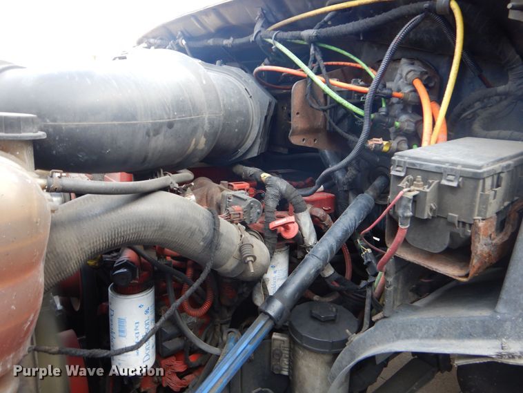 image for item DO1484 2010 Ford F650 Super Duty  SuperCab rollback truck