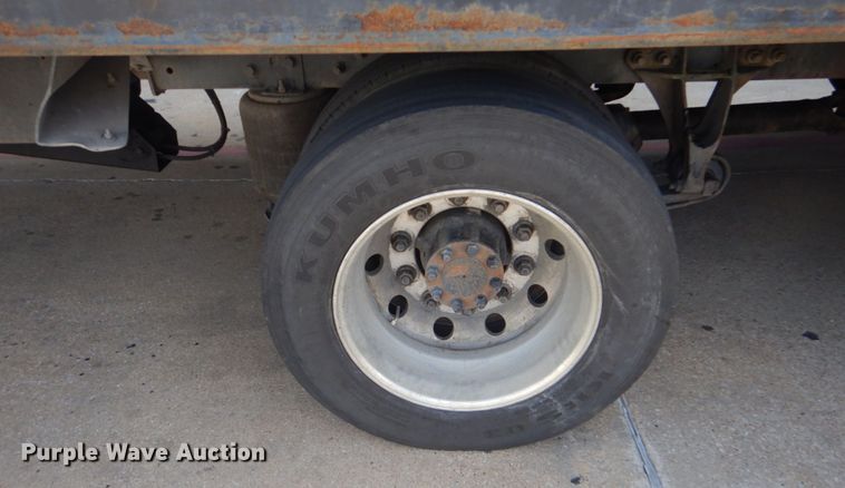 image for item DO1484 2010 Ford F650 Super Duty  SuperCab rollback truck