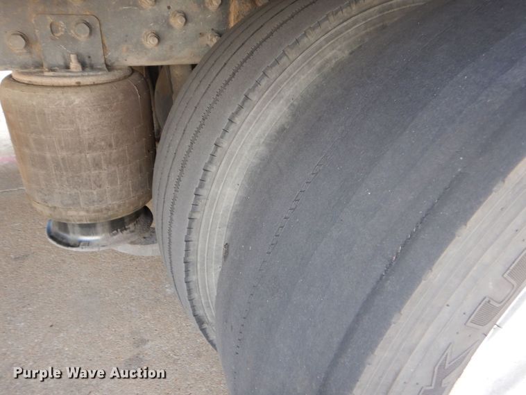 image for item DO1484 2010 Ford F650 Super Duty  SuperCab rollback truck