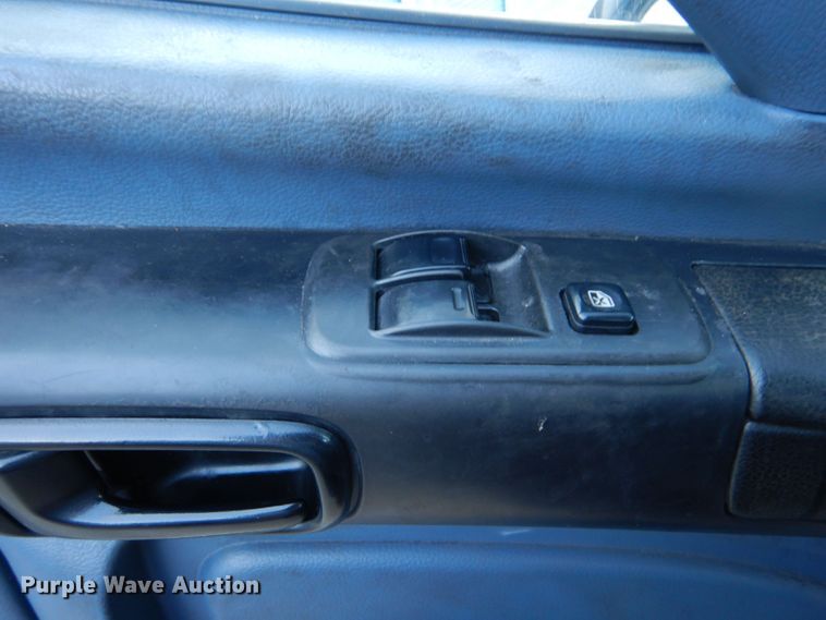 image for item DO1485 2007 Hino 258  rollback truck