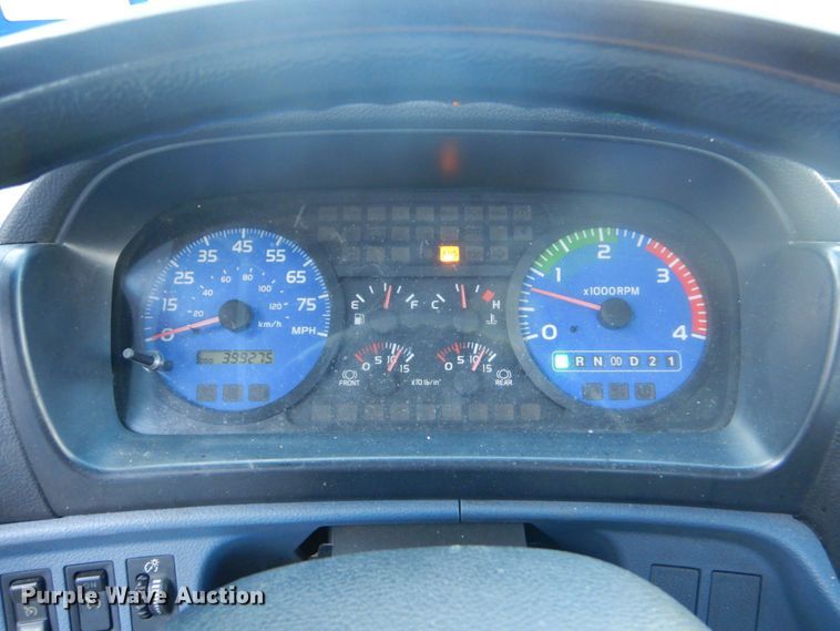 image for item DO1485 2007 Hino 258  rollback truck