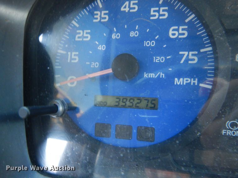 image for item DO1485 2007 Hino 258  rollback truck