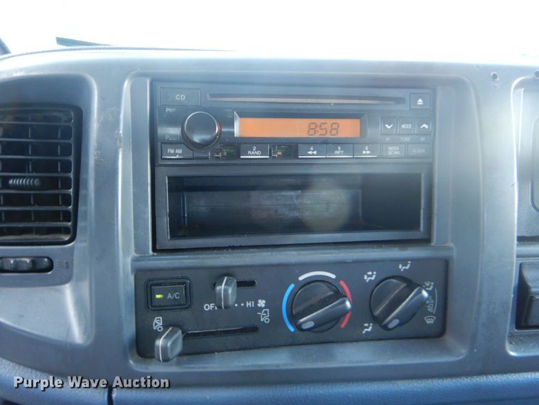 image for item DO1485 2007 Hino 258  rollback truck