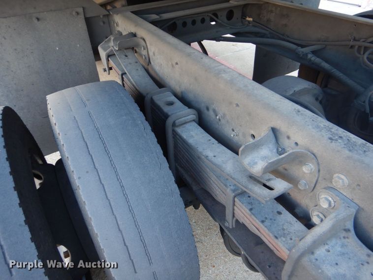 image for item DO1485 2007 Hino 258  rollback truck