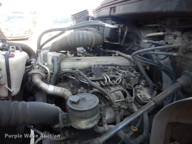 image for item DO1485 2007 Hino 258  rollback truck