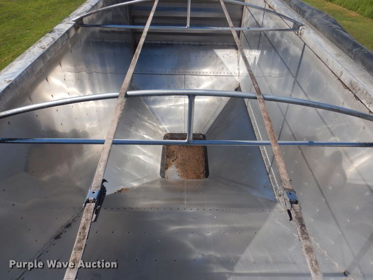 image for item DP0296 2016 Wilson DWH-5510PM  grain trailer