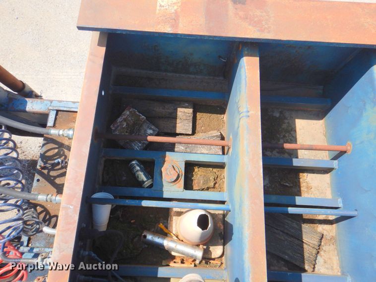 image for item DP4262 1976 Hyster  lowboy equipment trailer