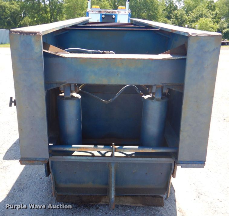 image for item DP4262 1976 Hyster  lowboy equipment trailer