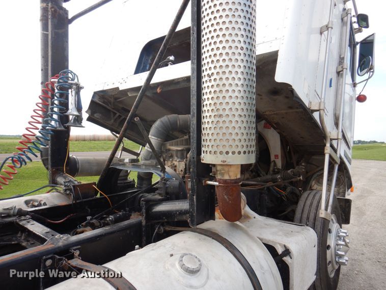 image for item DP5611 1984 Kenworth K100  semi truck